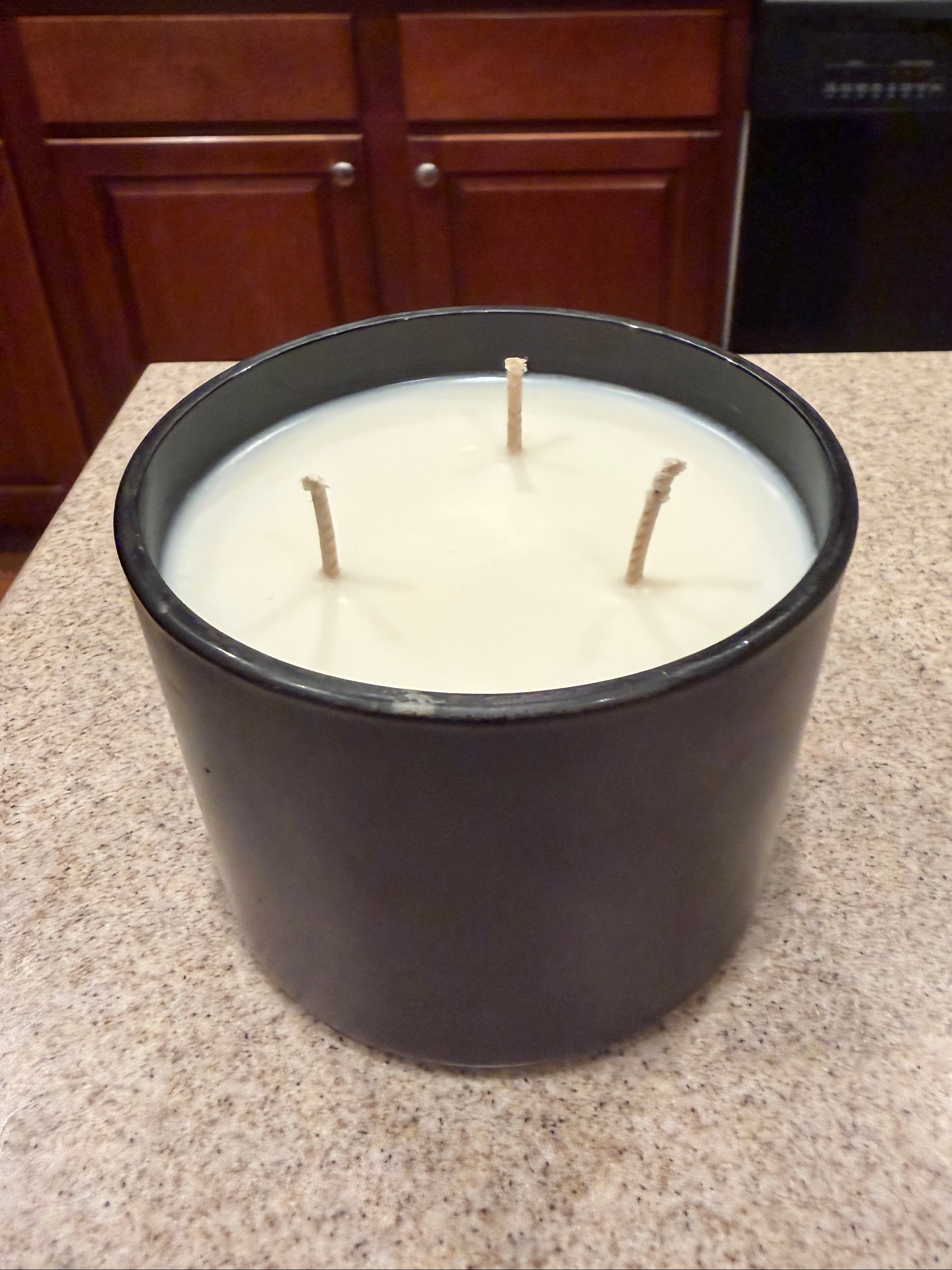 12 Ounce Round Glass Creme Brulé Soy Wax Candle